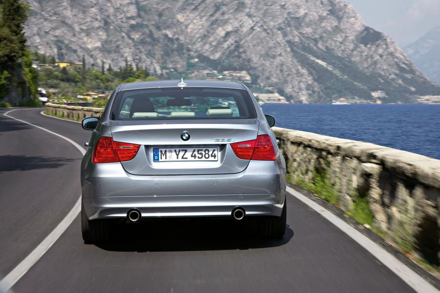  BMW 3-Series 2009 года  (фото 46 из 116)
